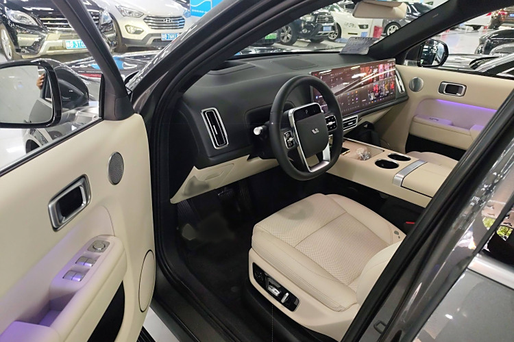 Li L8 2023 изображение автомобиля #14