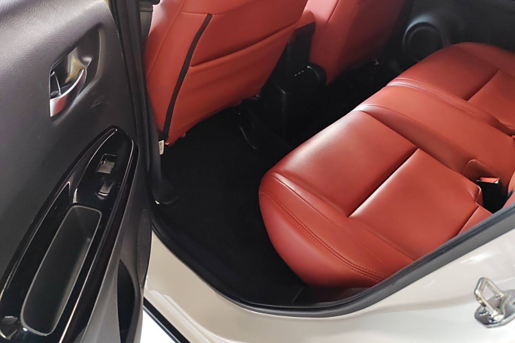 Honda LIFE 2022 car image #14