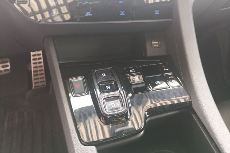 Hyundai Sonata NFC 2020 #14 Hyundai Sonata NFC 2020 immagine di auto #14