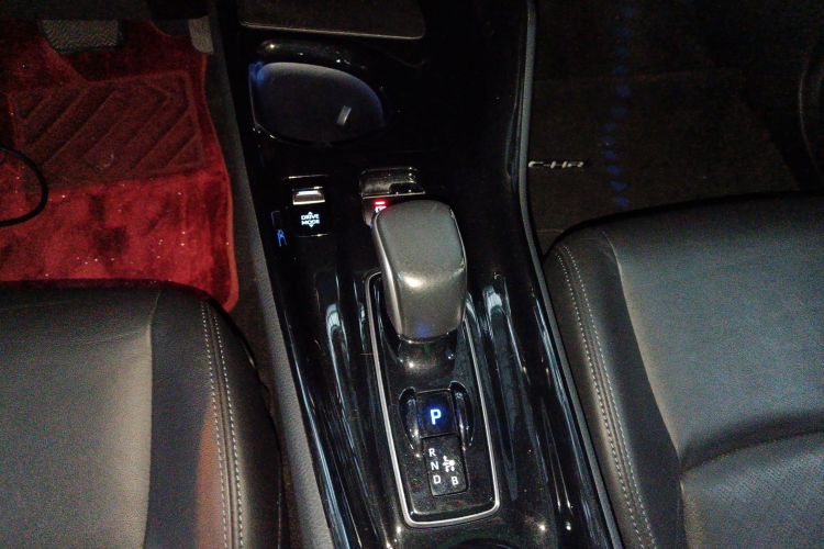 Toyota C-HR EV 2020 #14 Toyota C-HR EV 2020 car image #14