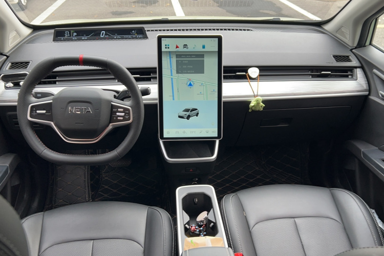 哪吒汽车 哪吒AYA 2023 汽车图片 #14