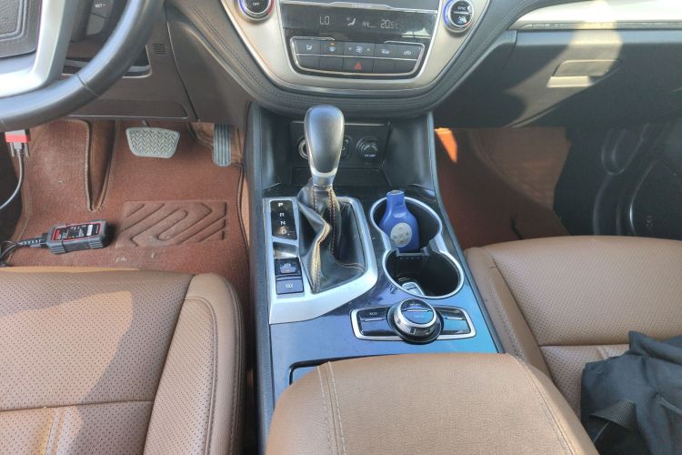 Changan CS95 2017 #14 Changan CS95 2017 car image #14