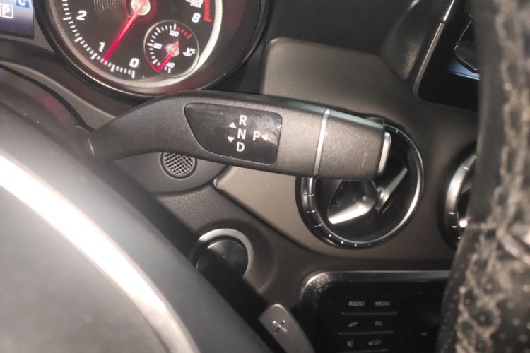 Mercedes-Benz CLA Class (Imported) 2018 #14 Mercedes-Benz CLA Class (Imported) 2018 immagine di auto #14