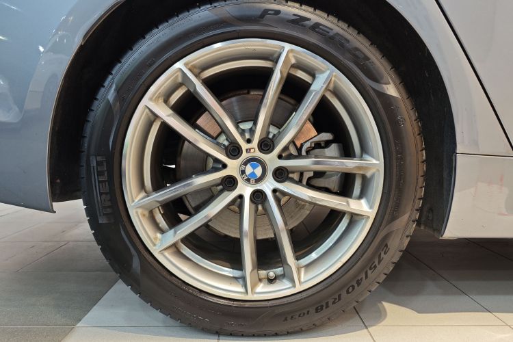 BMW 5 Series (Imported) 2020 #14 BMW 5 Series (Imported) 2020 car image #14