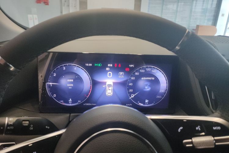 HongQi HS3 2024 #14 HongQi HS3 2024 car image #14