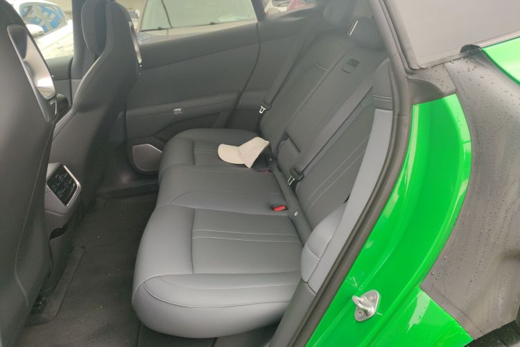 MI YU7 2025 car image #14