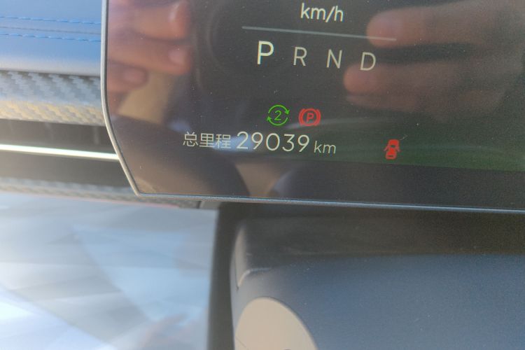 哪吒汽车 哪吒GT 2024 汽车图片 #14