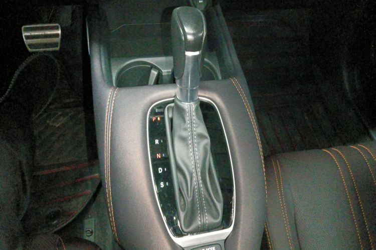 Honda ZR-V 2022 car image #14