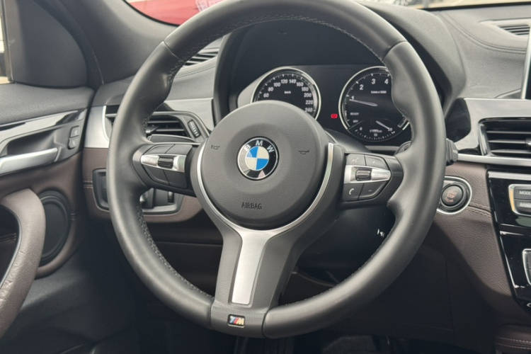 BMW X2 2020 car image #14