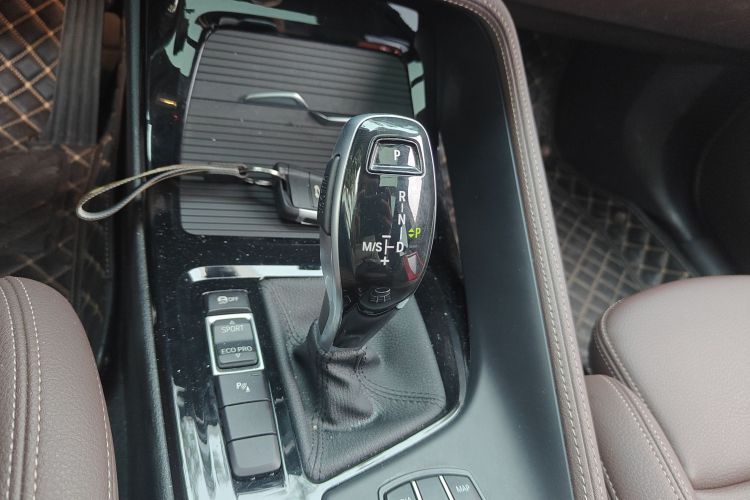 Hyundai Coupe 2021 car image #14