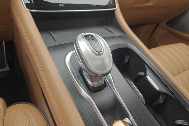 岚图汽车 岚图梦想家 2022 汽车图片 #14