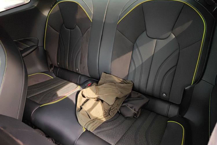 哪吒汽车 哪吒GT 2023 汽车图片 #14