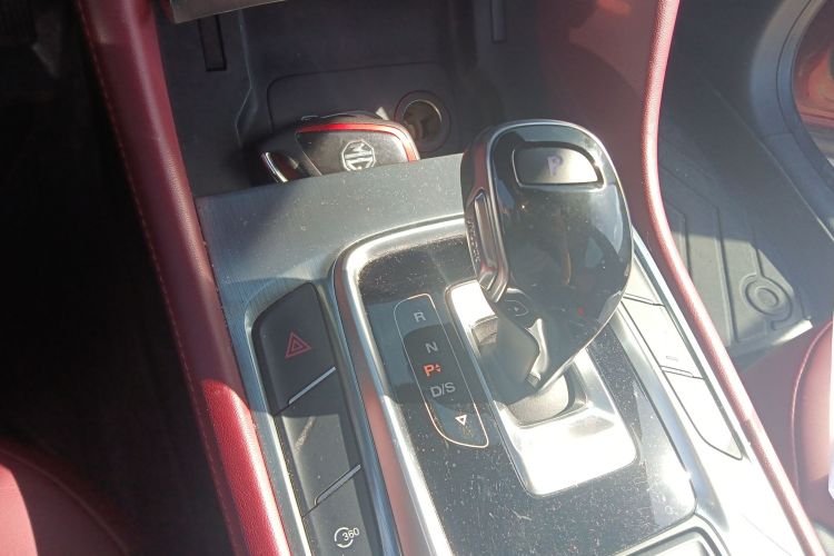 MG HS 2020 #14 MG HS 2020 car image #14