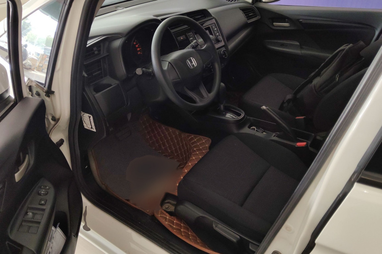 Honda Fit (Imported) 2018 car image #14