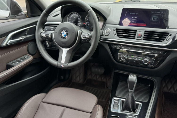 BMW 1 Series M 2019 immagine di auto #14