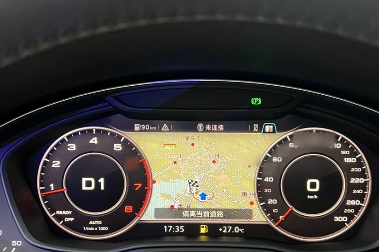 Audi A4 2019 car image #14