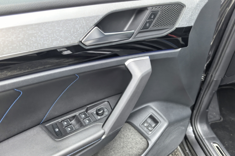 Volkswagen Tayron GTE 2020 #14 Volkswagen Tayron GTE 2020 car image #14