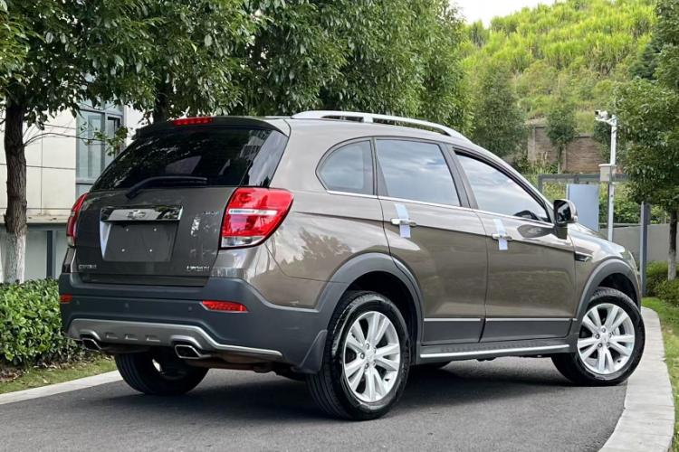 Chevrolet Captiva 2017 #14 Chevrolet Captiva 2017 car image #14