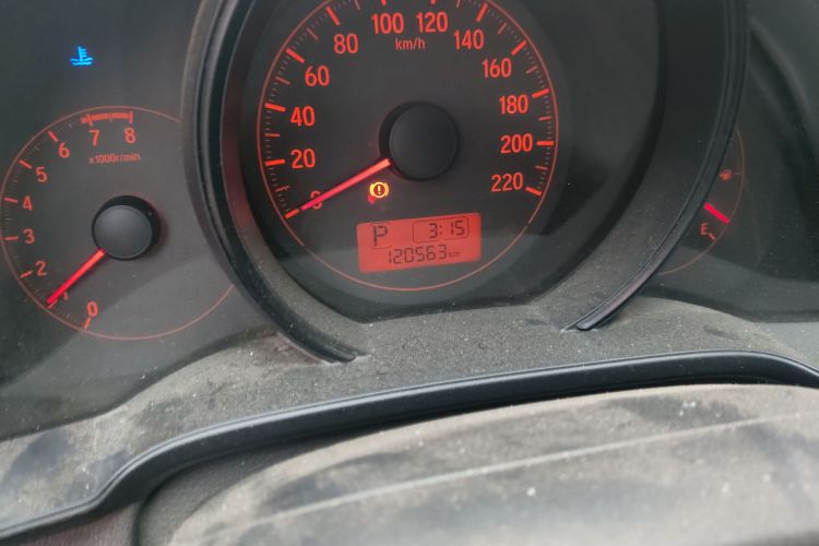 Honda Fit (Imported) 2015 صورة سيارة #14