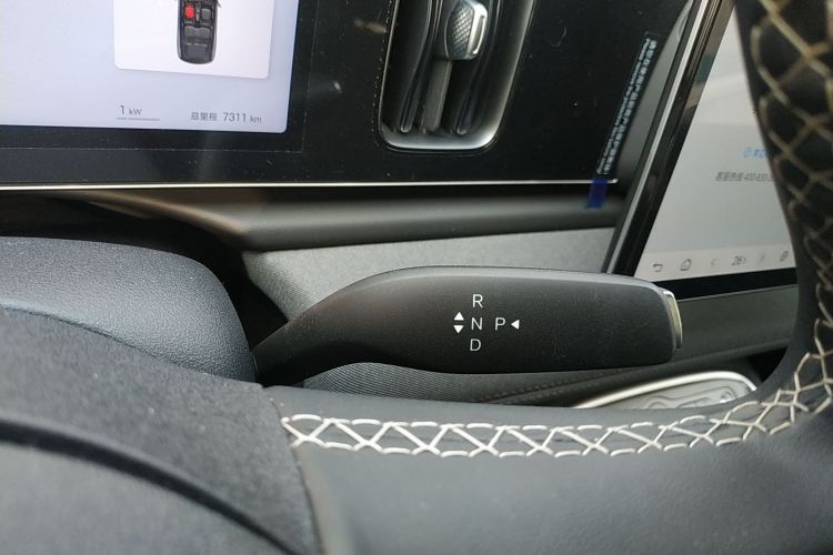 BYD Sea Lion 05 EV 2025 car image #14