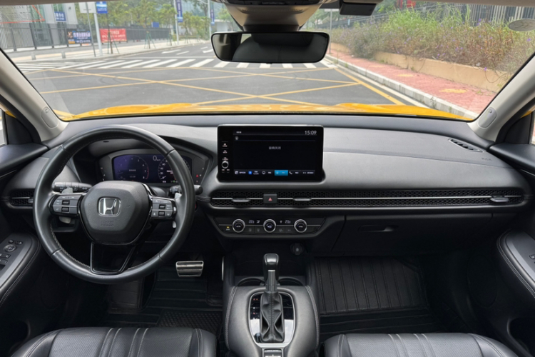 Honda ZR-V 2024 immagine di auto #14