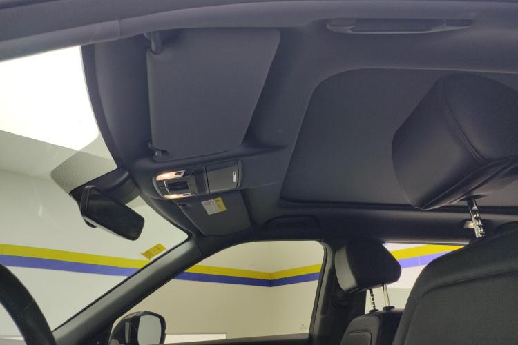 Honda UR-V 2018 #14 Honda UR-V 2018 car image #14