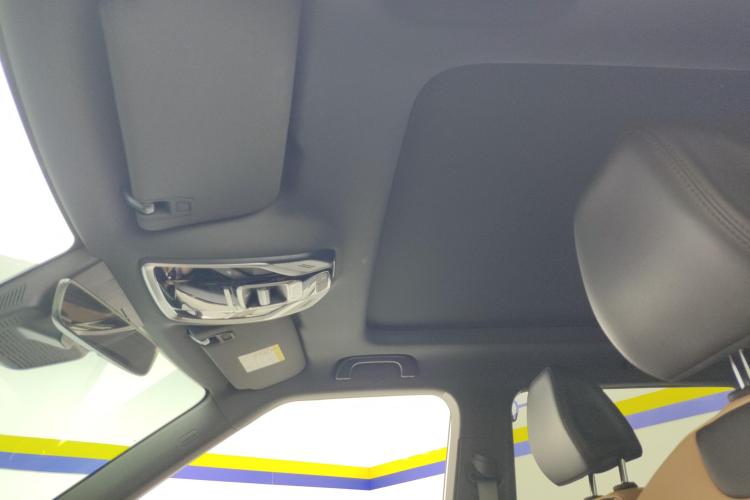 GEELY ICON 2023 car image #14