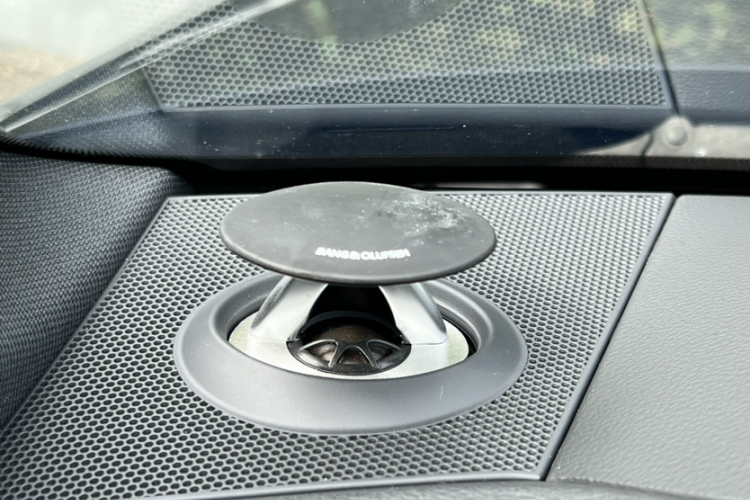 Audi A6 2021 car image #14