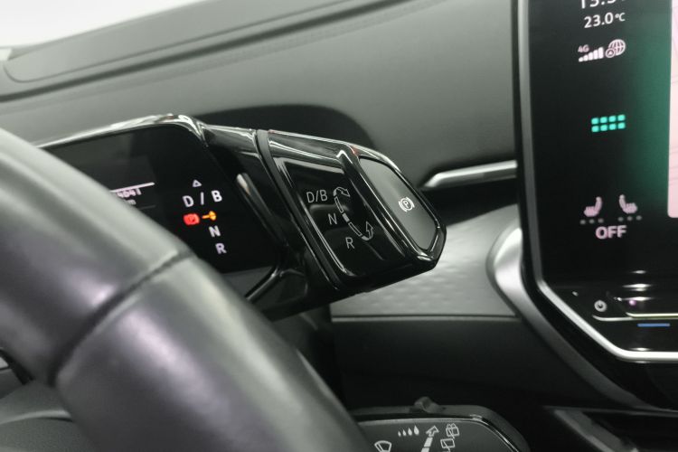 Volkswagen ID.6 X 2023 car image #14