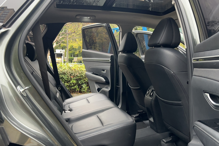 Hyundai Tucson (Imported) 2022 #14 Hyundai Tucson (Imported) 2022 car image #14