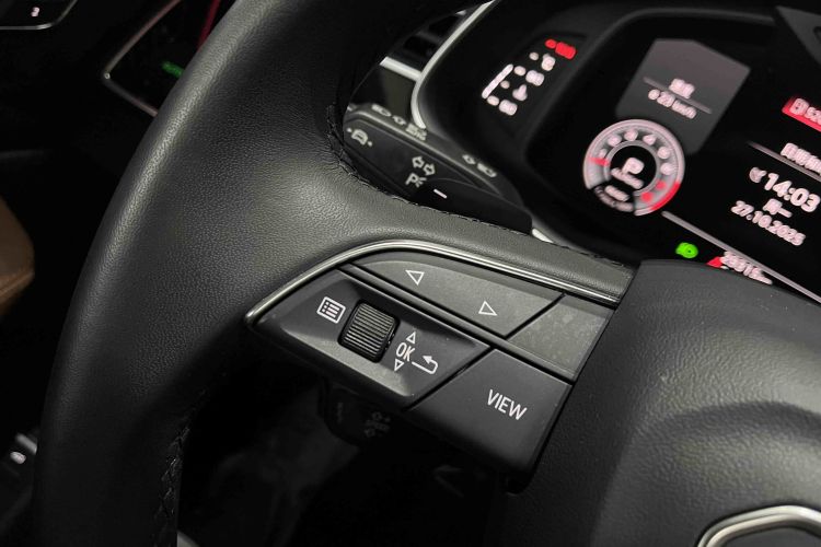 Audi Q8 2023 car image #14