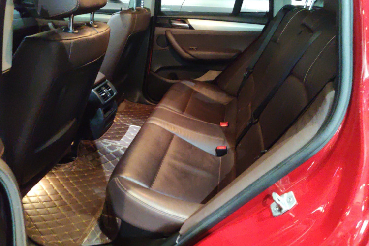 BMW X4 M40i 2018 #14 BMW X4 M40i 2018 car image #14