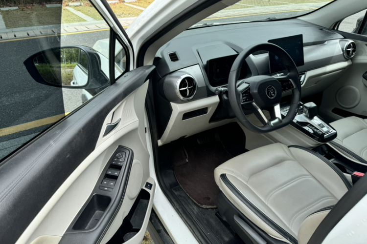 BYD Yuan 2021 car image #14