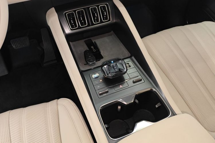 BYD SongL EV 2024 car image #14