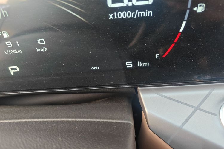 GEELY OkavangoR7 2025 car image #14