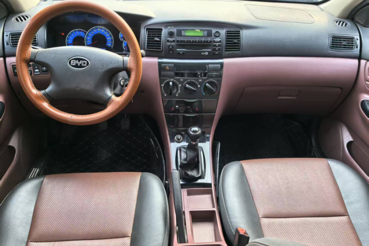 BYD F3R 2018 #14 BYD F3R 2018 car image #14