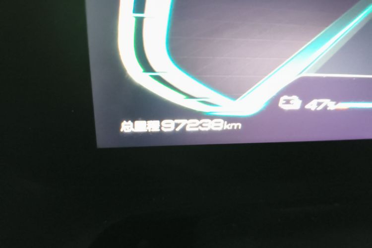 BYD e3 2020 immagine di auto #14