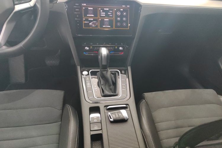 Volkswagen Passat Variant 2022 #14 Volkswagen Passat Variant 2022 immagine di auto #14