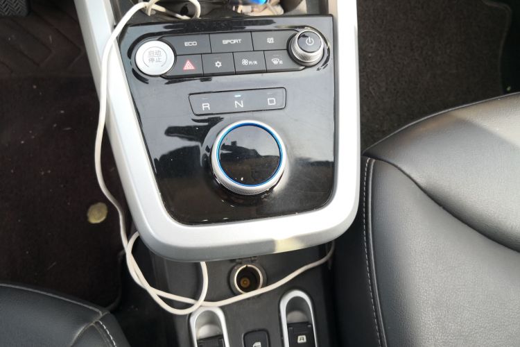 BYD e1 2019 #14 BYD e1 2019 car image #14