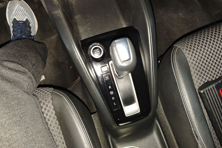 Nissan Kicks 2017 imagen de coche #14