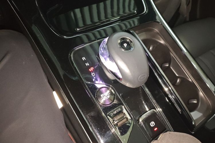 GAC Trumpchi M8 2023 car image #14