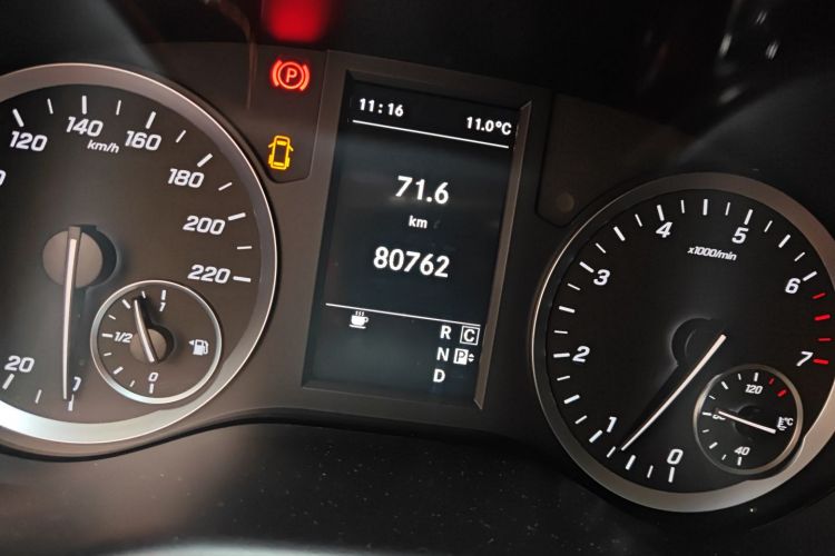 Mercedes-Benz Vito 2022 #14 Mercedes-Benz Vito 2022 car image #14