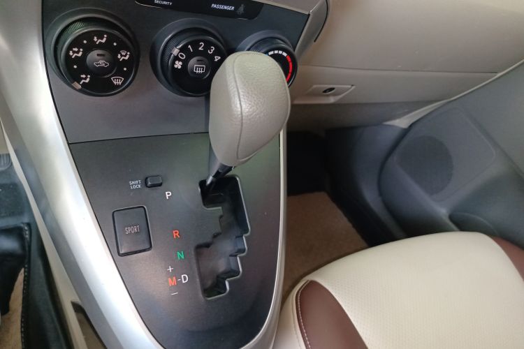 Toyota Verso 2016 car image #14