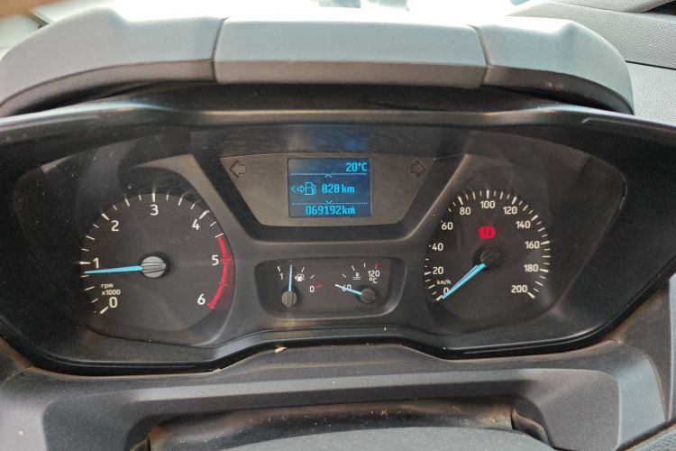 Ford Transit 2021 car image #14