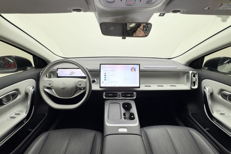 零跑汽车 零跑B01 2025 汽车图片 #14