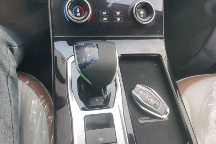 Jetour X70 C-DM 2025 #14 Jetour X70 C-DM 2025 car image #14