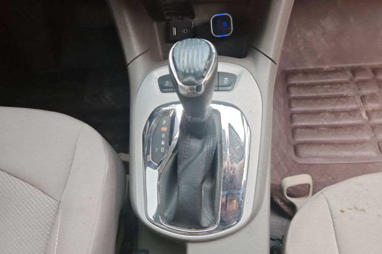 Chevrolet Cruze 2015 #14 Chevrolet Cruze 2015 car image #14