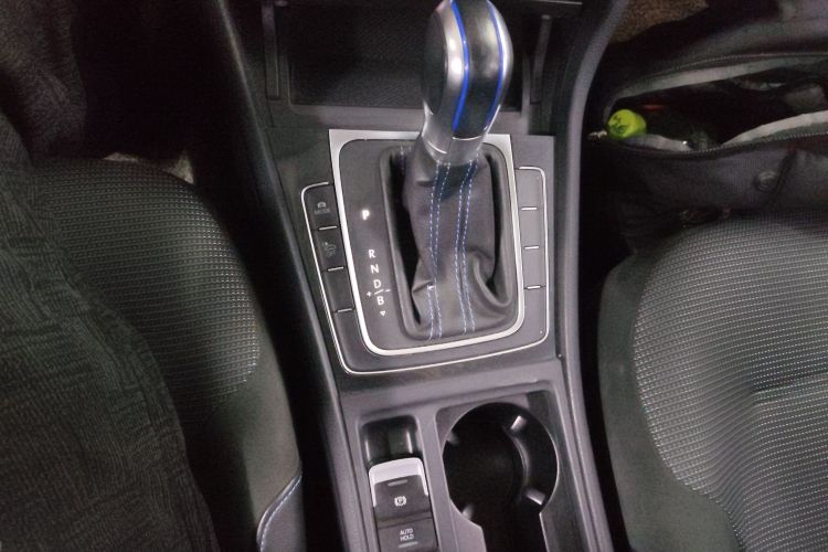 Volkswagen Golf Pure Electric 2021 #14 Volkswagen Golf Pure Electric 2021 image de voiture #14