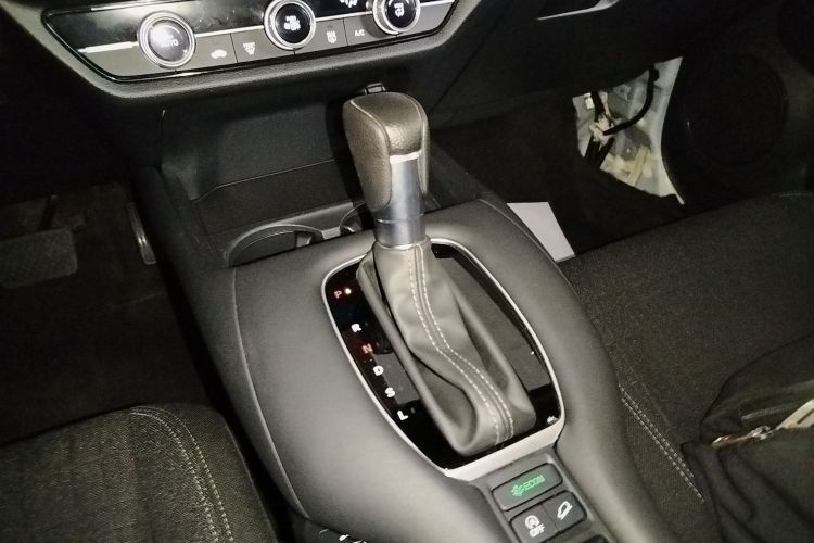 Honda ZR-V 2023 car image #14