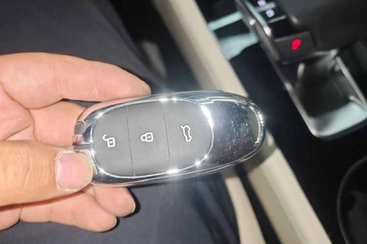 理想汽车 理想ONE 2022 汽车图片 #14